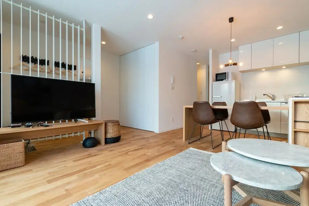 ROKU by H2 Life