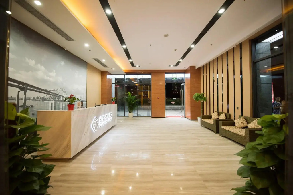 Chonpines Hotels·Chongqing Jiefangbei Hongyadong