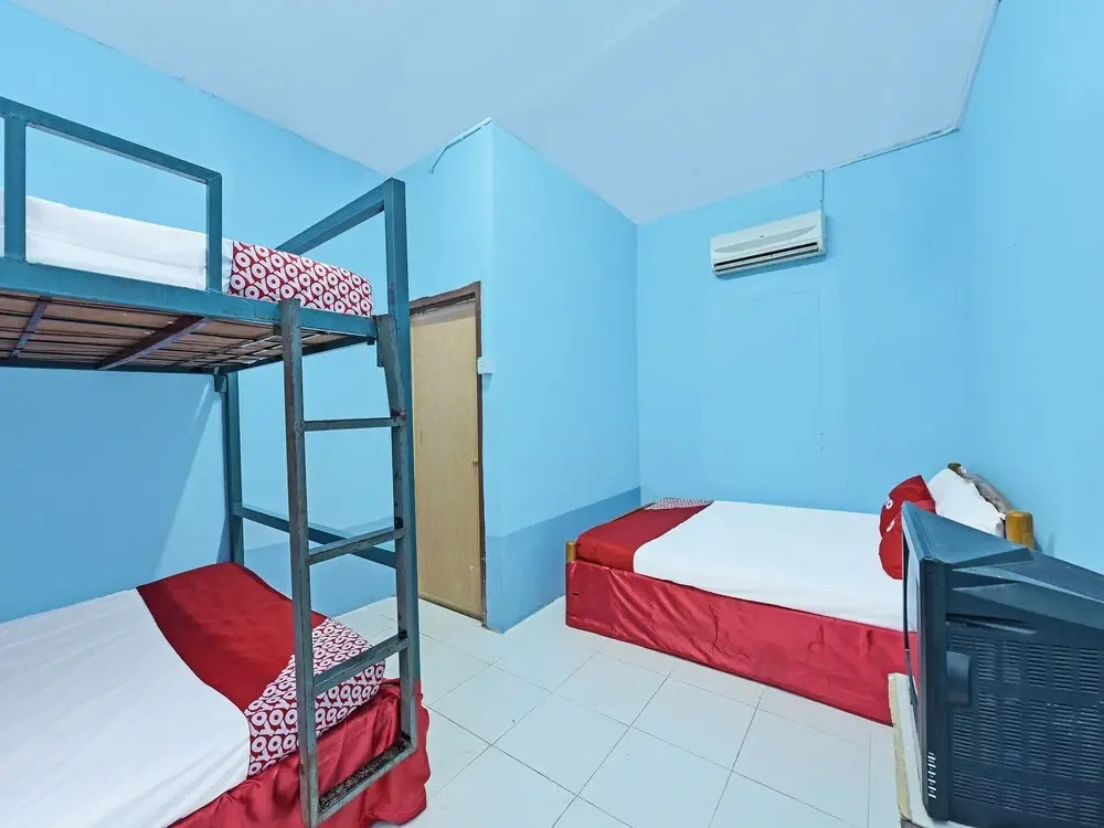 Haza Harmoni Guesthouse by OYO Rooms