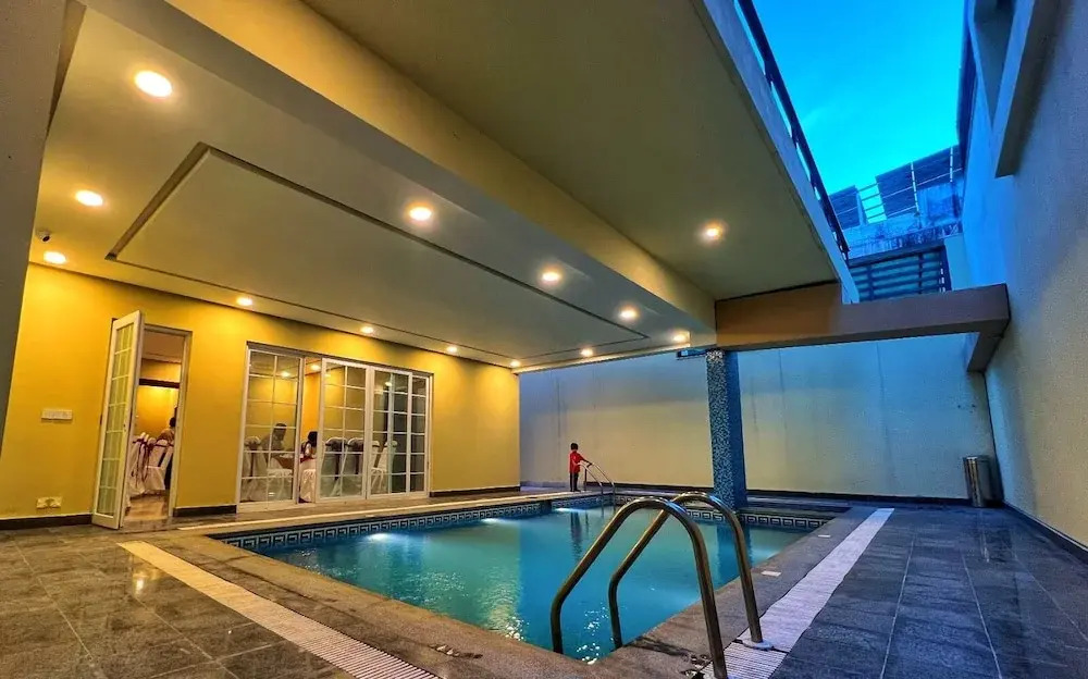 Rhodium Boutique Hotel