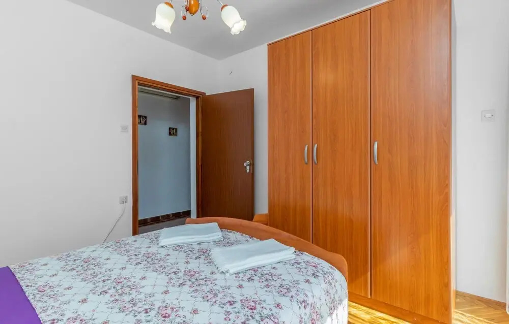 Beautiful Apartment in Selce With Wifi and 2 Bedrooms