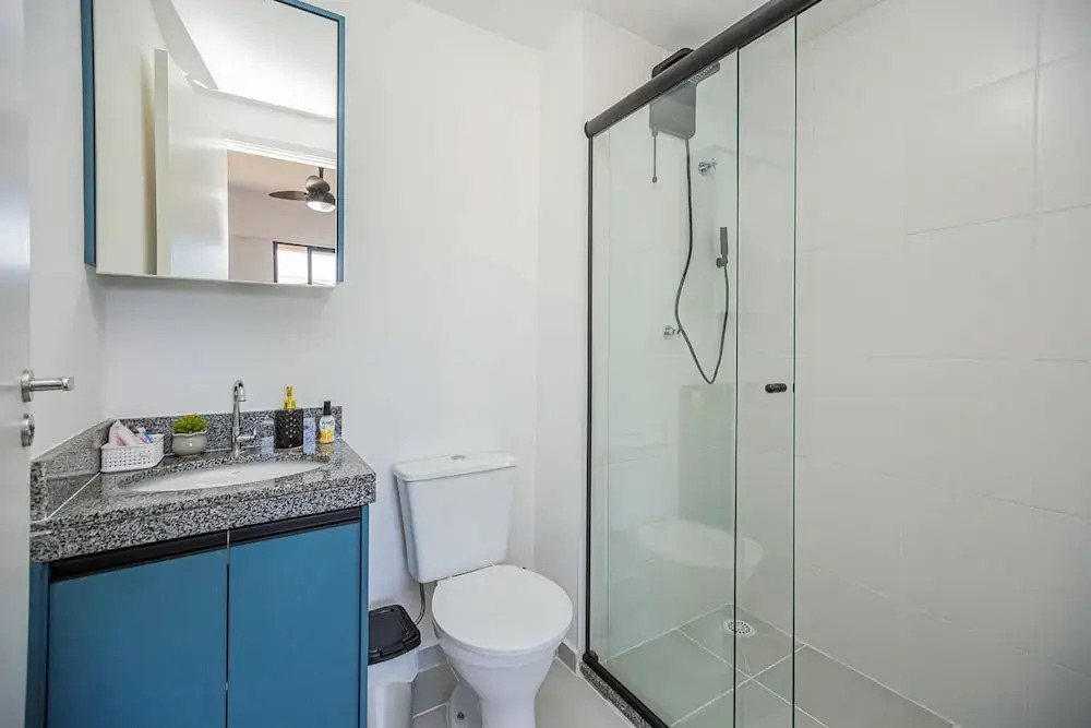 Loft com Smart Lock e Varanda no Bresser