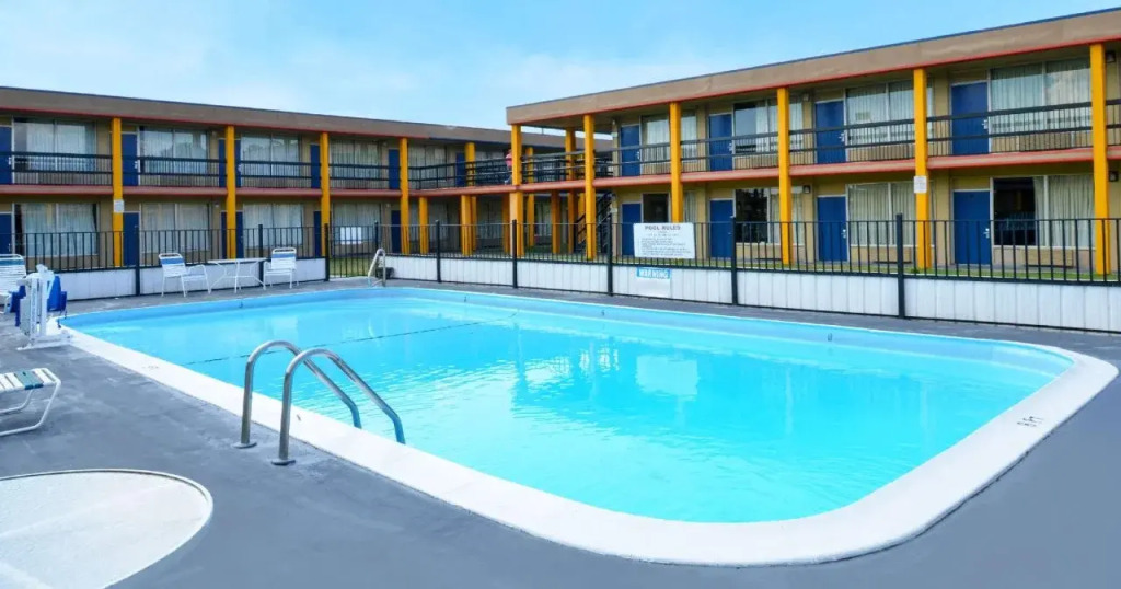SPRINGWOOD HOTEL, Opelika I-85 Columbus Pkwy