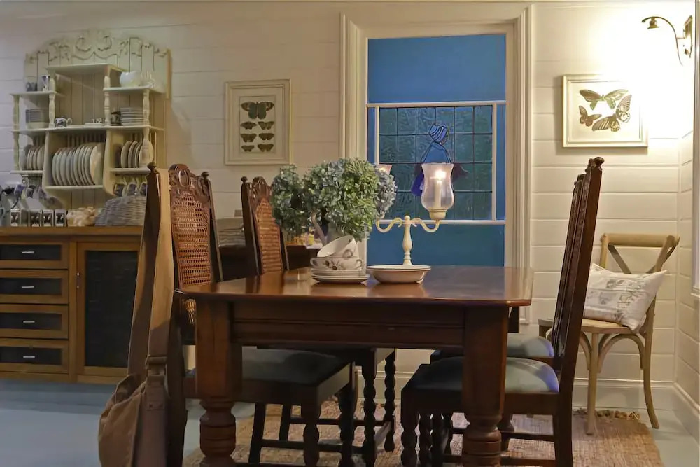 Candlelight Cottage
