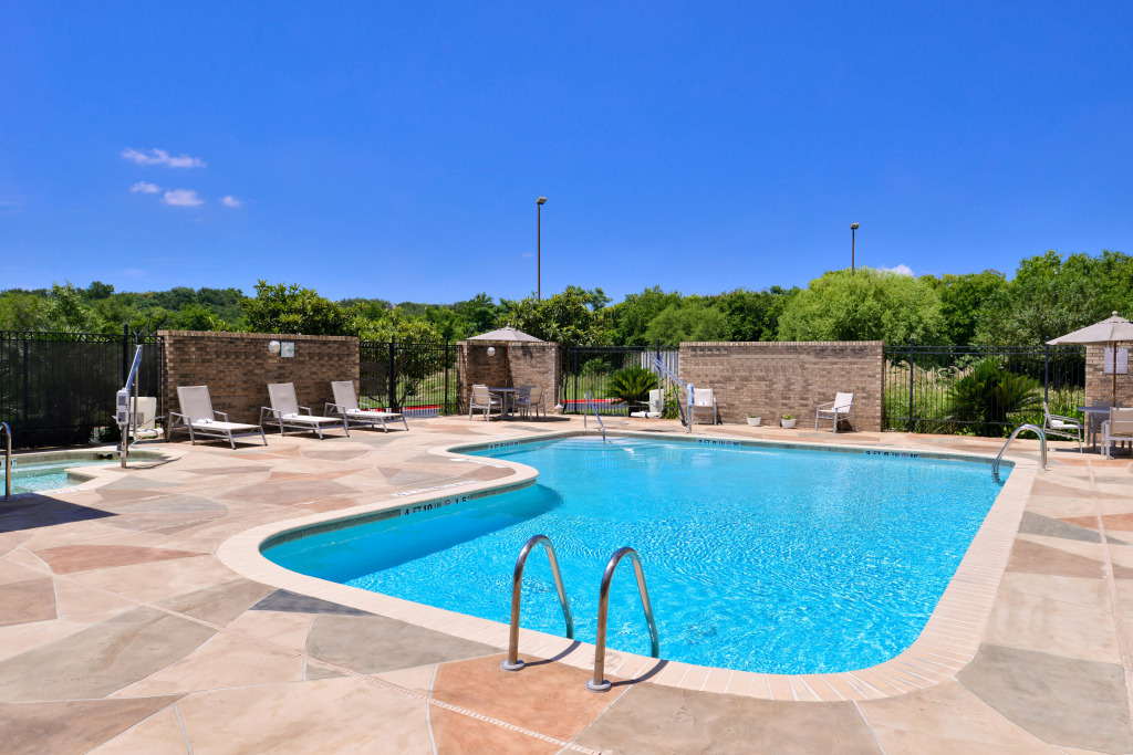 Holiday Inn Express & Suites Selma by IHG