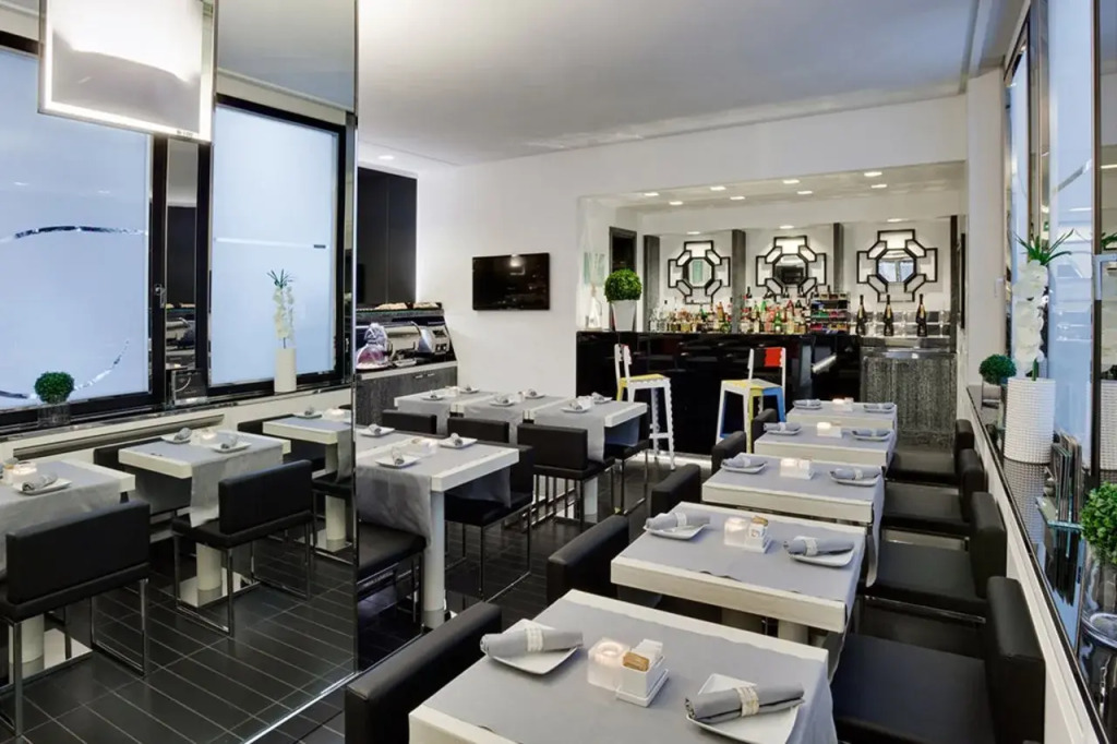 LHP Hotel Napoleon