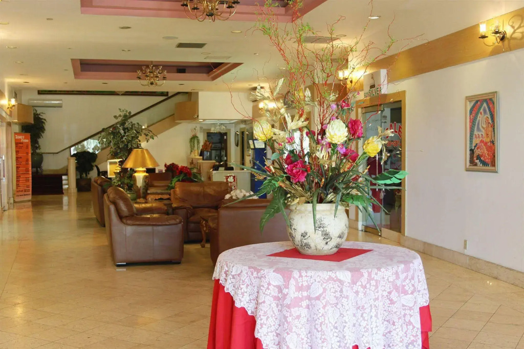 Grand Plaza Hotel
