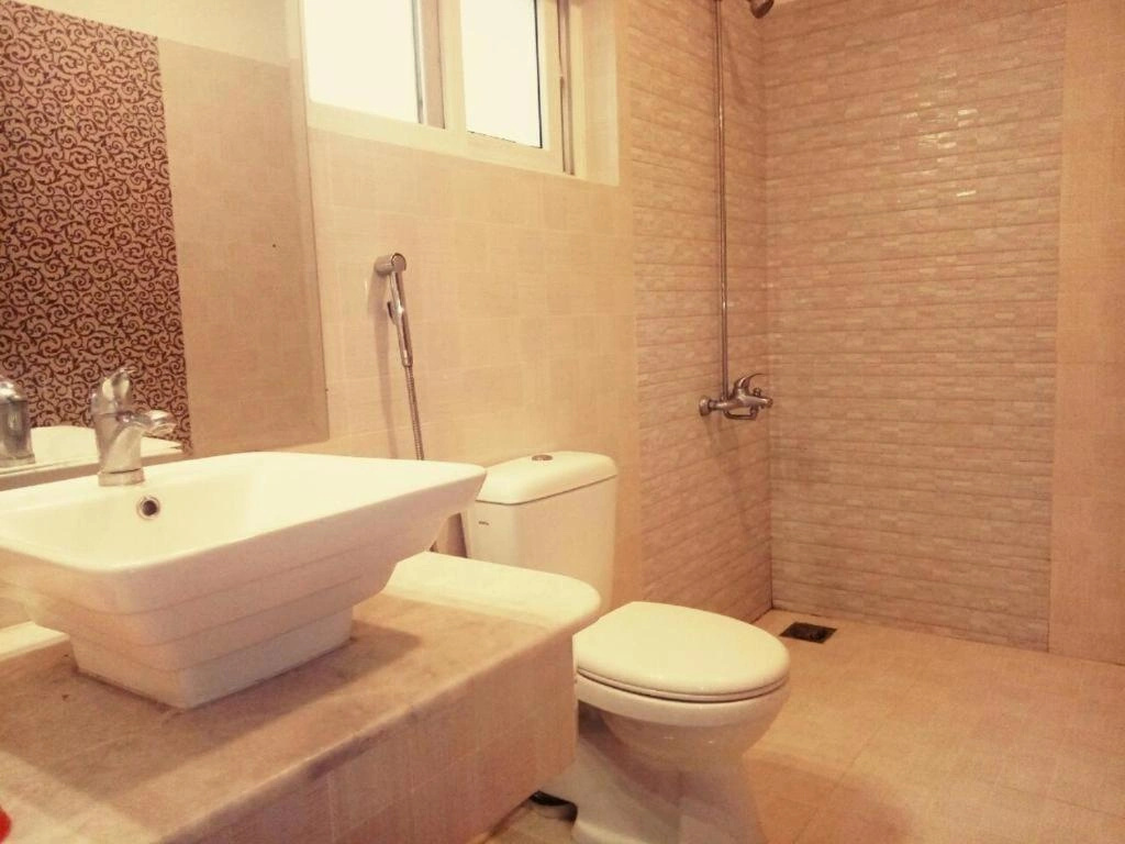 Royal Galaxy Guest House