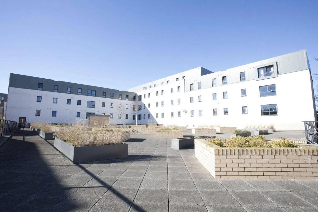 Beaverbank Place - Campus Residence