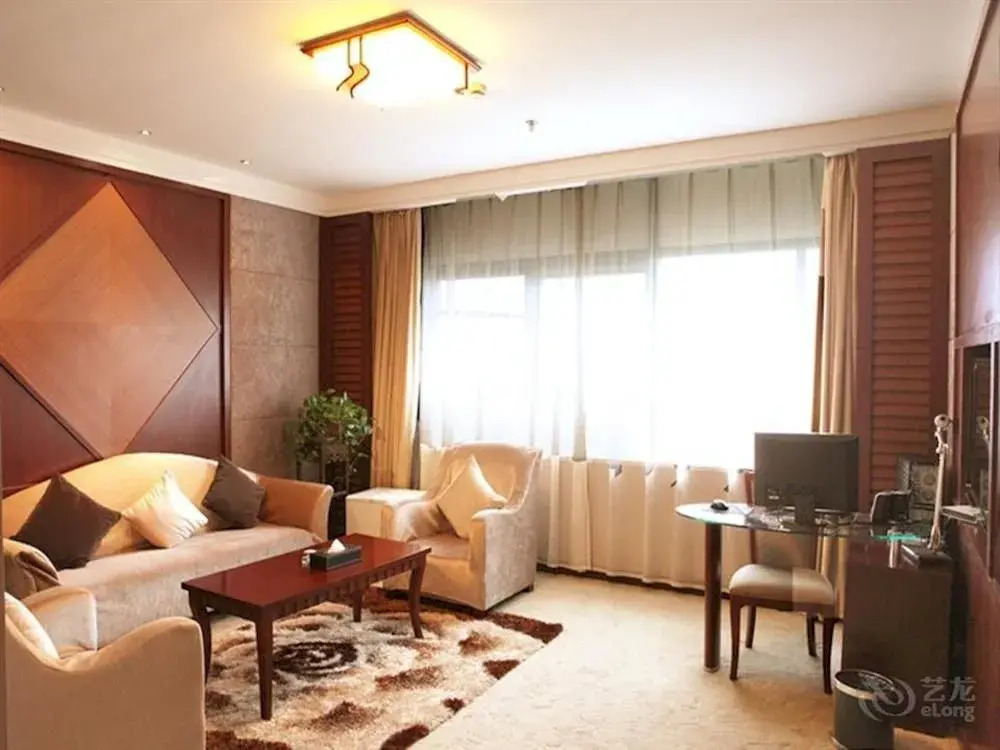 Xuzhou Zhonghui International Conference Center Hotel