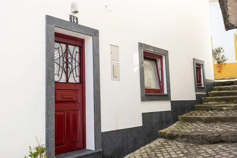 Casa do Pisco in S o Martinho do Porto