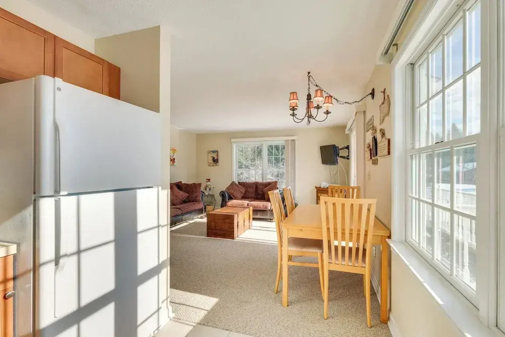 Homey Windham Condo: Hike & Ski the Catskill Mtns!