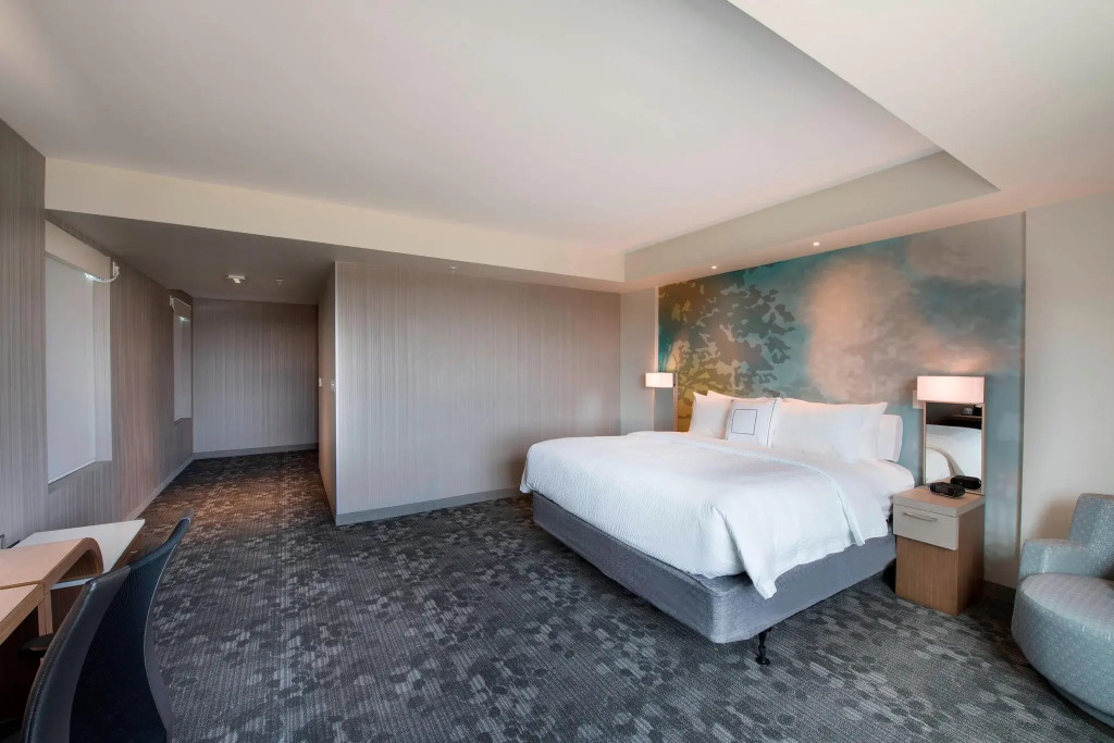 Courtyard by Marriott Atlanta Alpharetta/Avalon Area