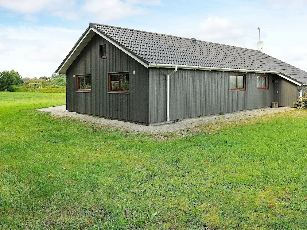 Elegant Holiday Home in Ansager near Lake