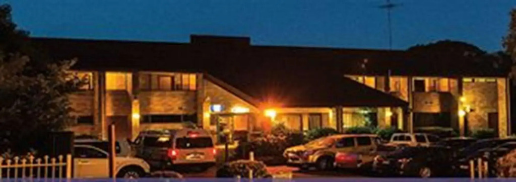 Windsor River View Inn