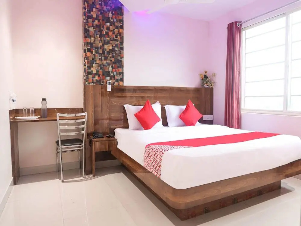 OYO 16428 Hotel Comfort Inn