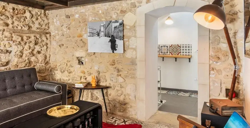 Casa Nostra in Noto with 1 bedrooms and 1 bathrooms