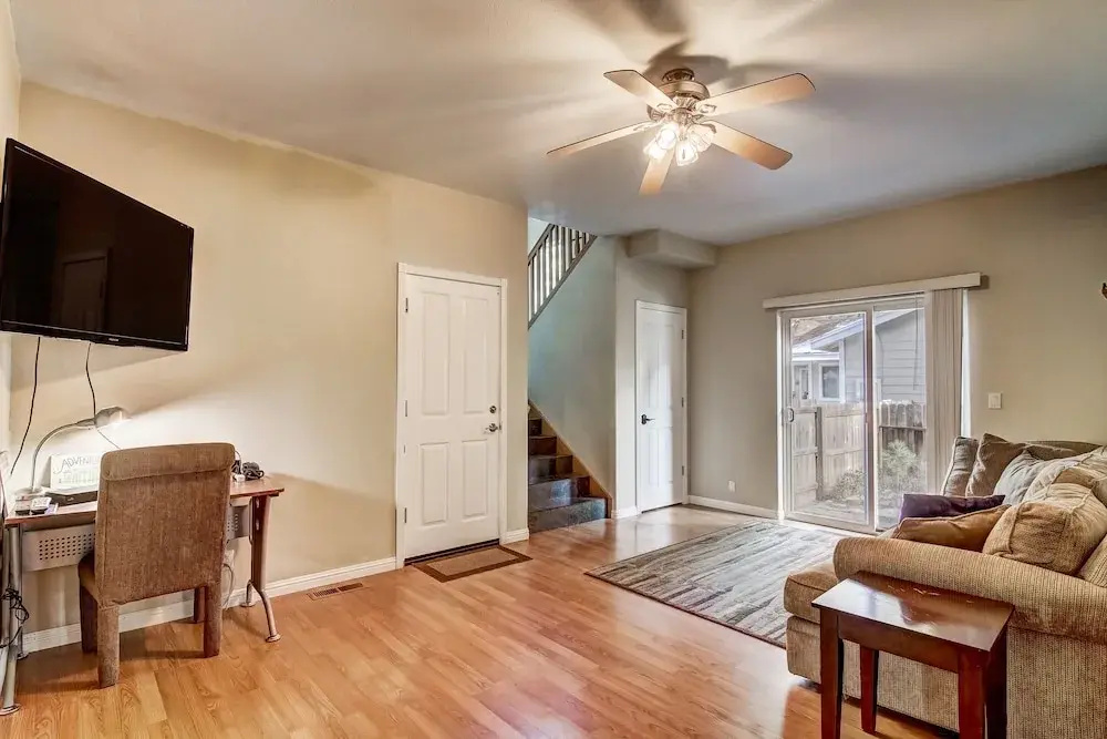 1144gb The Golden Bear 3 Bedroom Home by RedAwning