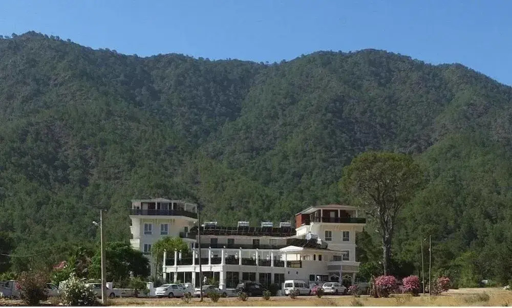 Arikanda Hotel 2