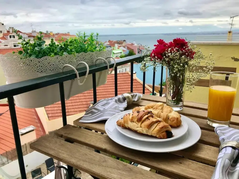 Apartment With One Bedroom In Lisboa, With Wonderful Sea View, Balcony And Wifi