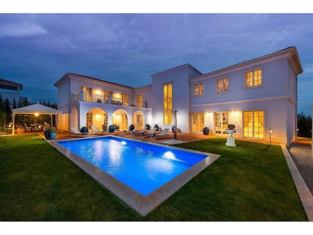 Affluent Villa in Vabriga With Artistic Interiors & Pool