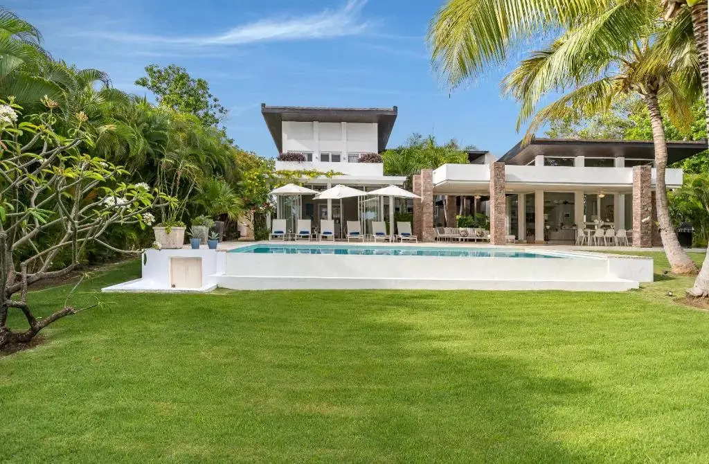 Unbelievable Villa with Pool - Perfect Family Vacay