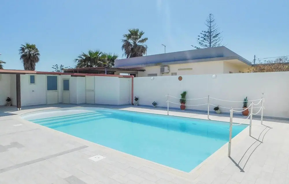 Nice Apartment in Ispica With Outdoor Swimming Pool, Wifi and 3 Bedrooms