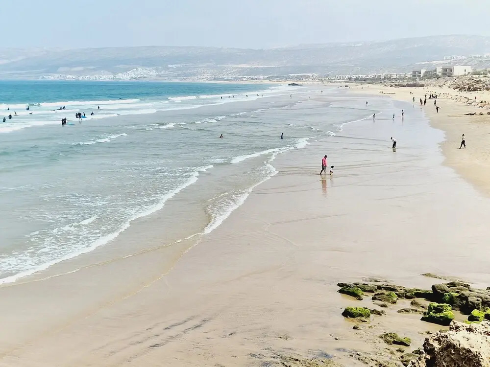 1bed Apt Sleeps 4 - Free Parking, Wifi, Near Beach