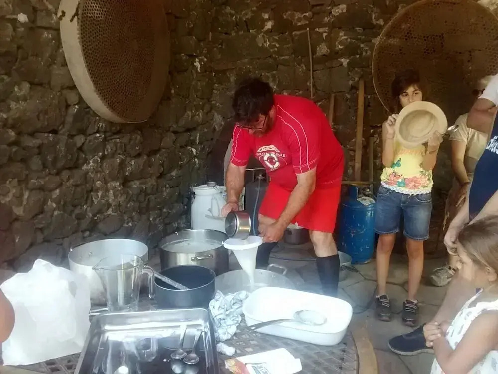 Agriturismo La Caraffara sullEtna