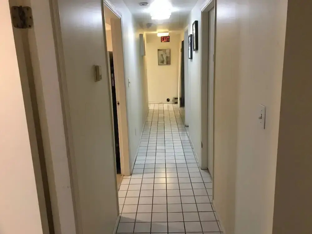 West Broadway guesthouse