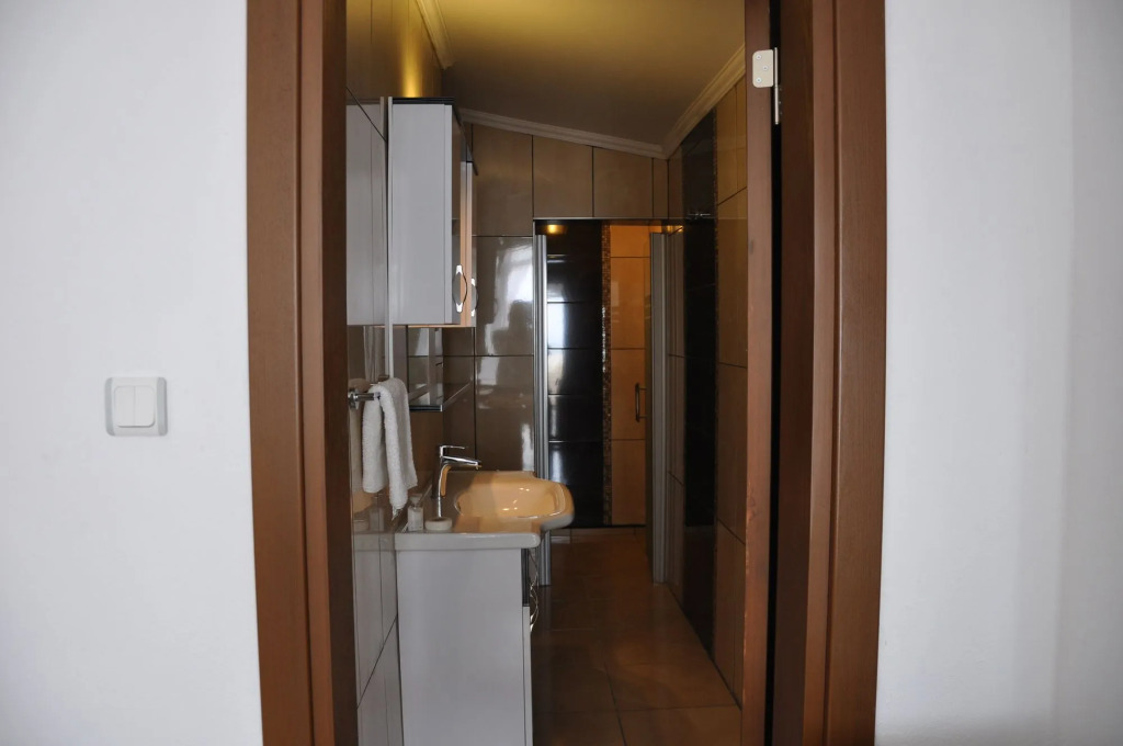 Pisces Hotel
