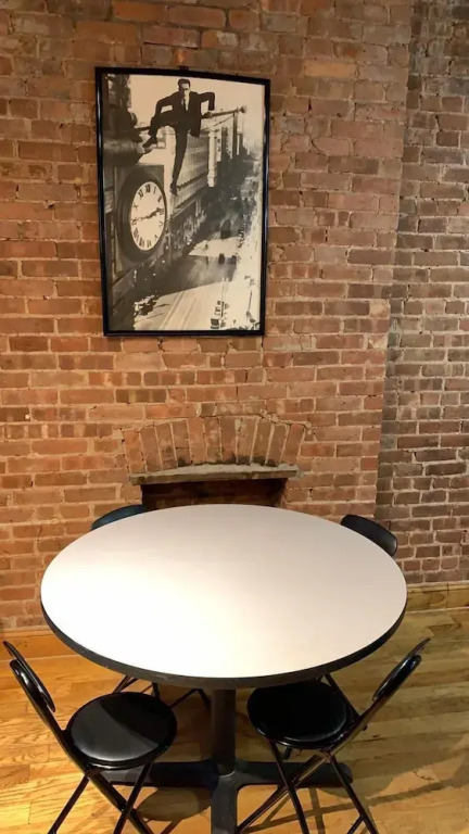 Manhattan Private Bedroom Hostel