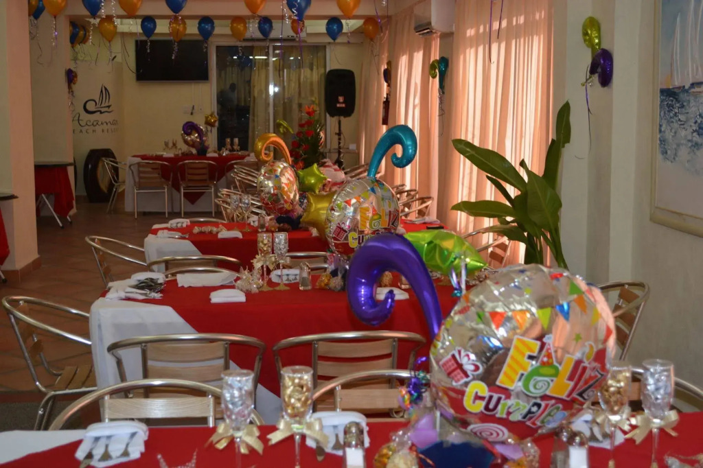 Acamar Beach Resort