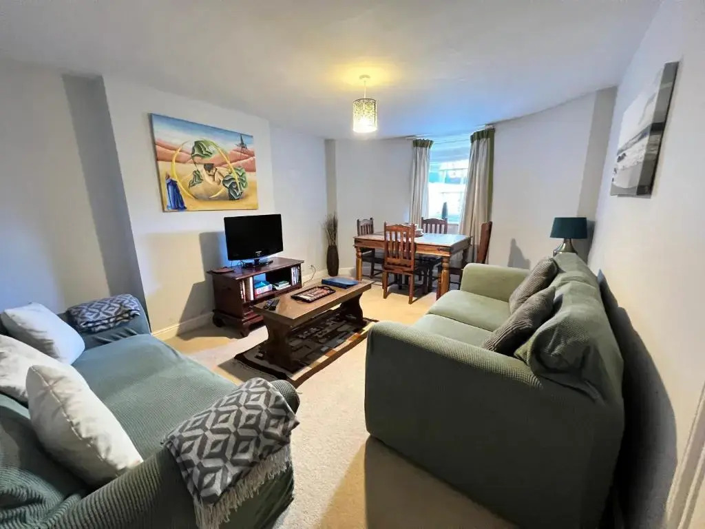 2 Bedroom Apartment ST9A, Ryde, Isle of Wight