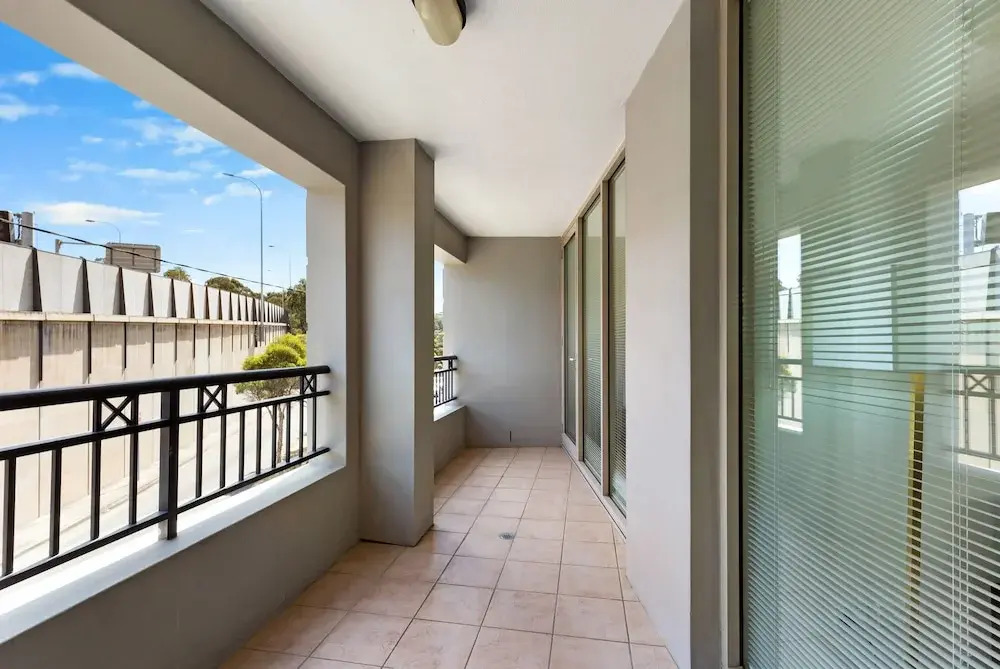 Woolloomooloo Modern Apartment 12 BRK