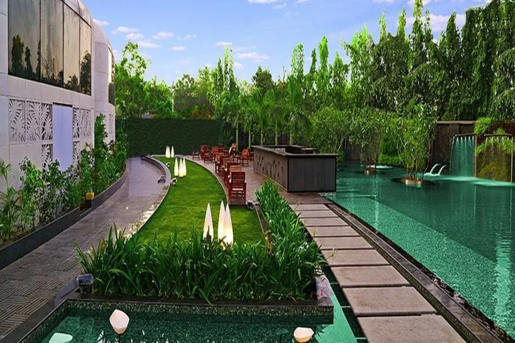 Sahara Star