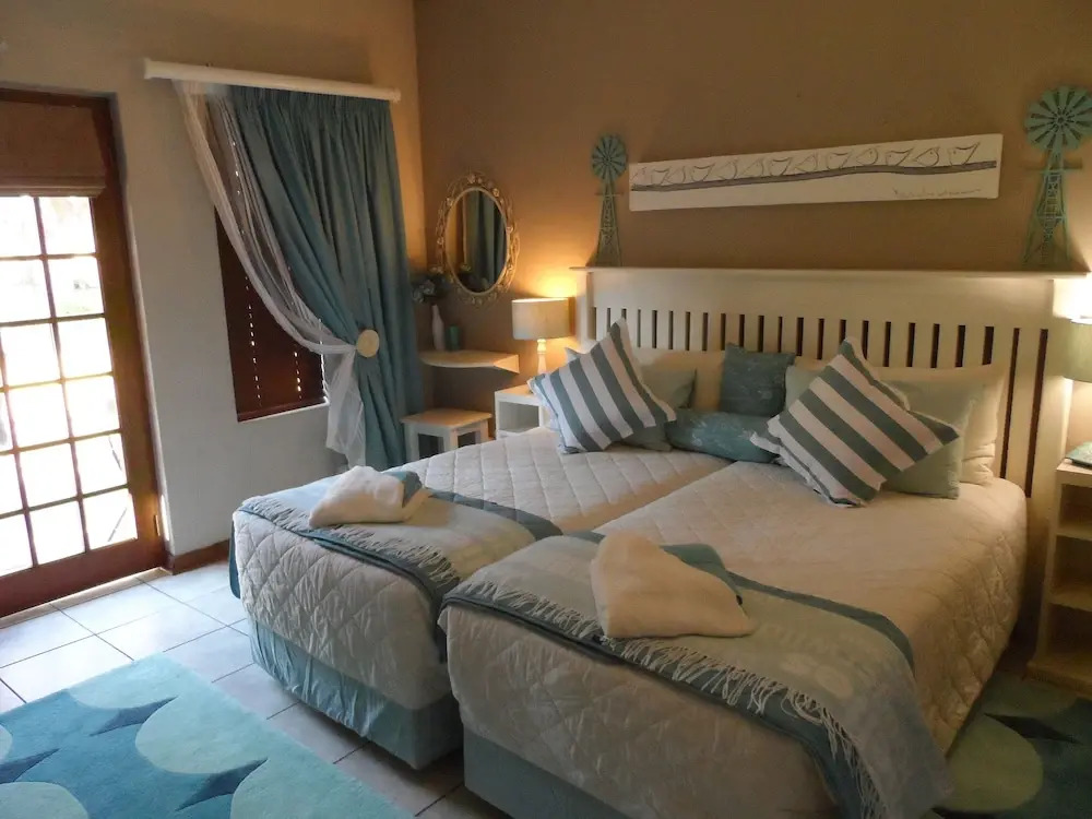 Tripple Room 3 Singlesking Single Cherry Lane Self Catering and BB