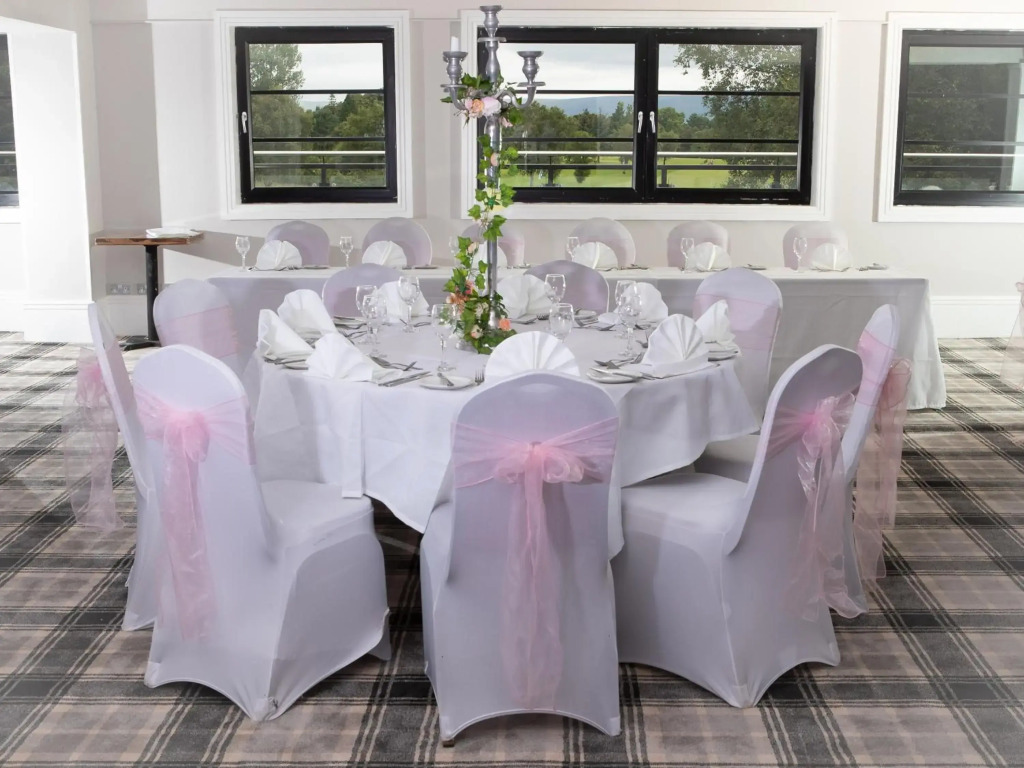 Crowwood Hotel and Alba Restaurant