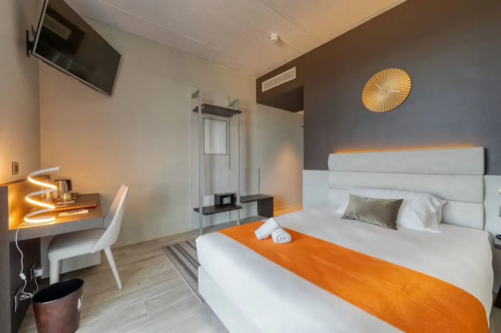 Vision Hotel