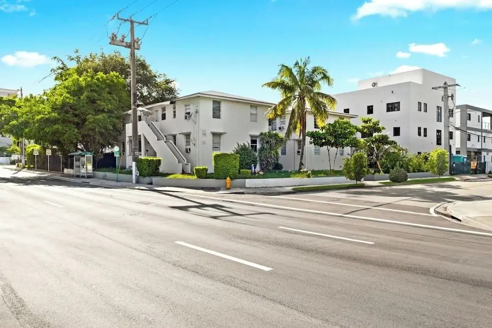Pet-friendly Brickell Stay Near Beach & City