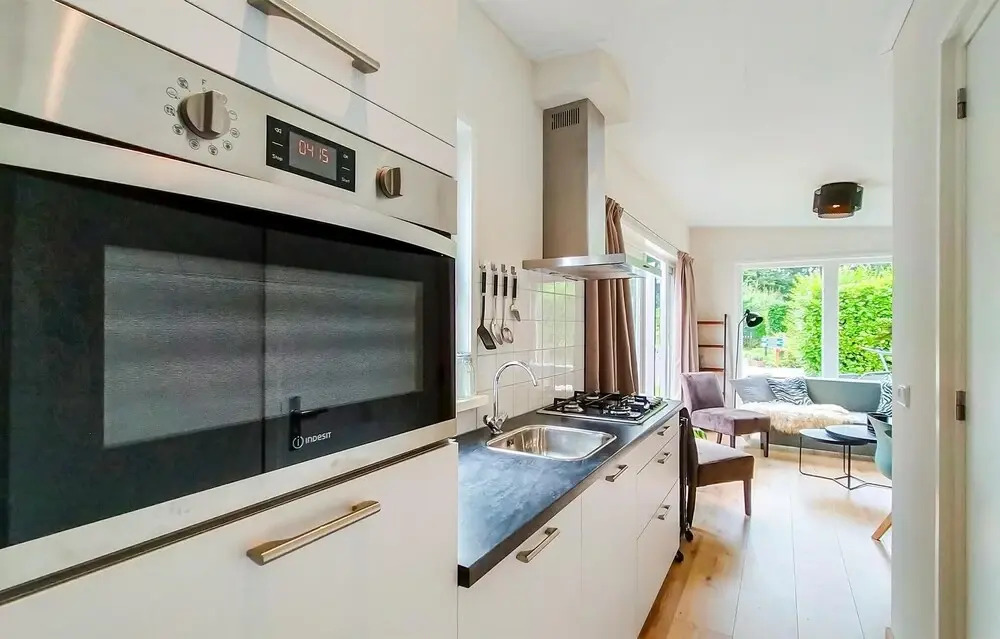 Pet Friendly Home In Heinkenszand With Wifi