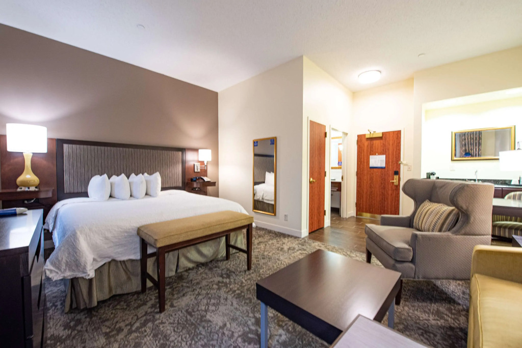 Hampton Inn & Suites By Hilton - Rockville Centre