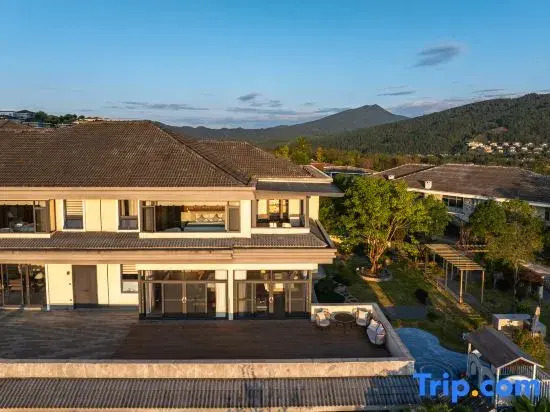 Wind Whispering Retreat • Mind-Body Rejuvenation •  Forest Villa  Hotel