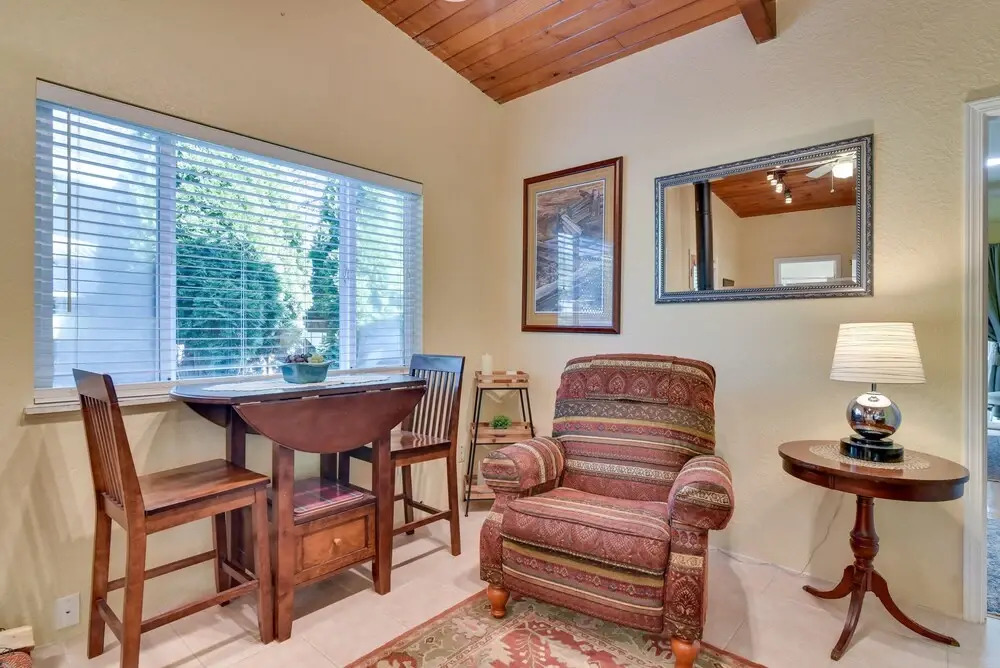 Great for Business Travelers! Peaceful Aloha Unit