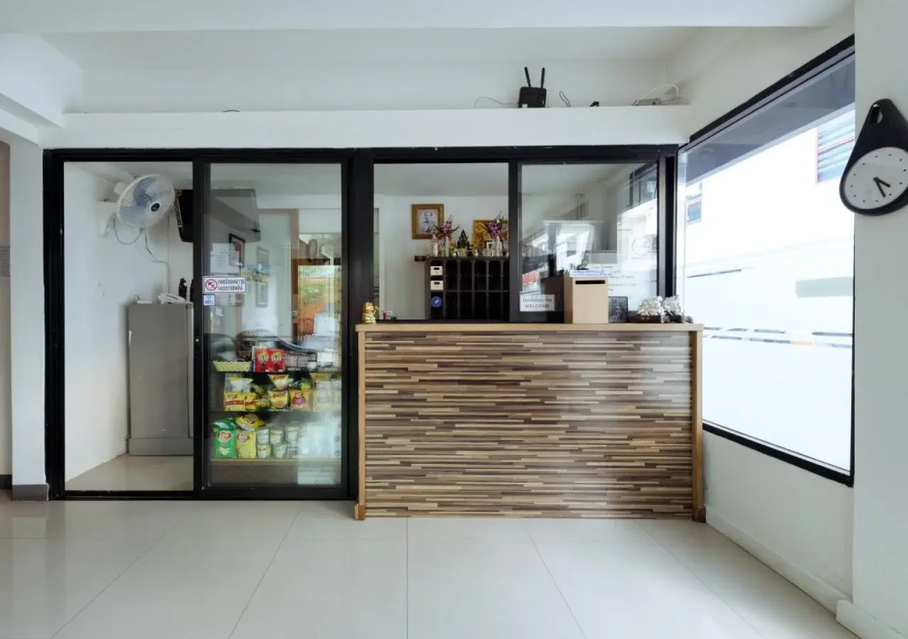 Nine Place - Sukhumwit Soi 40-Rama4 branch