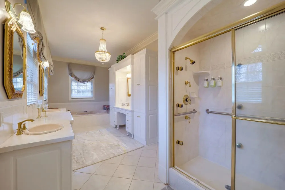 Immaculate Boone Villa w/ Entertainment Lounge