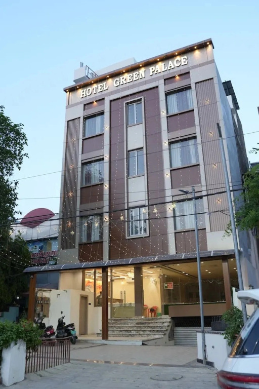 Hotel Green Palace