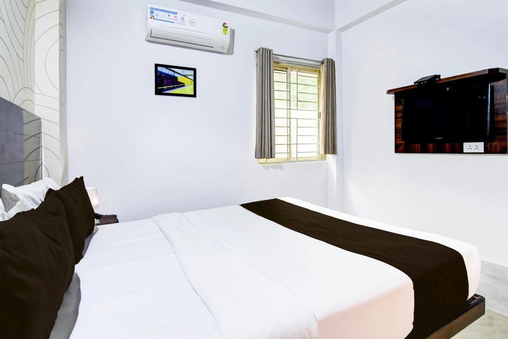 Super Townhouse Chandrasekharpur