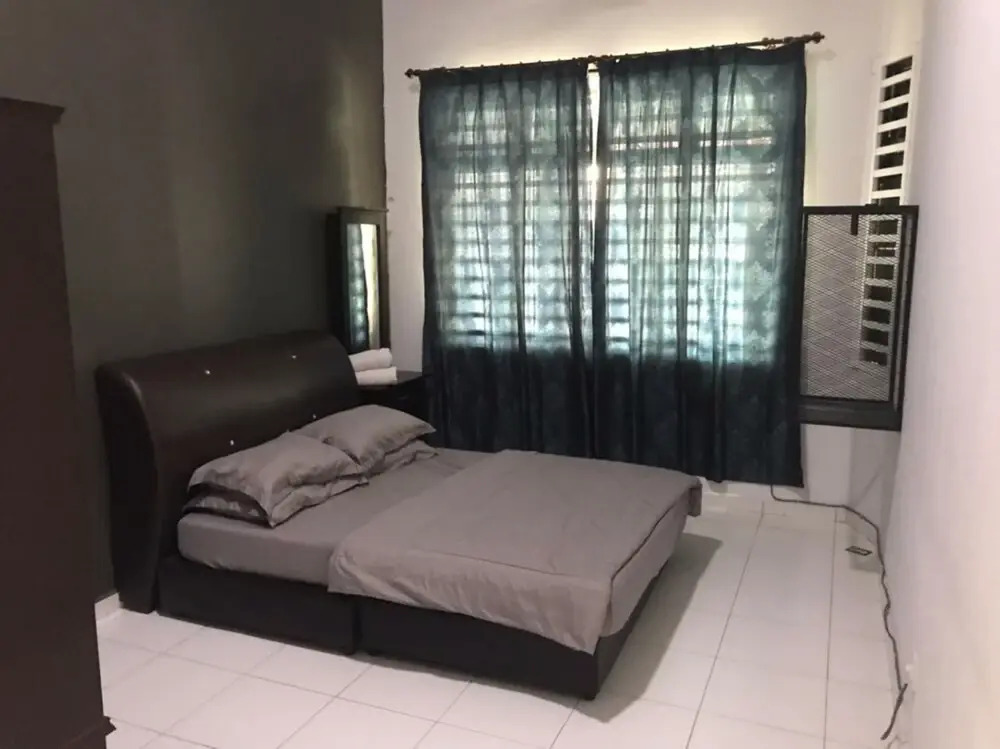 OYO Home 90359 Homestay Bandar Putra 2