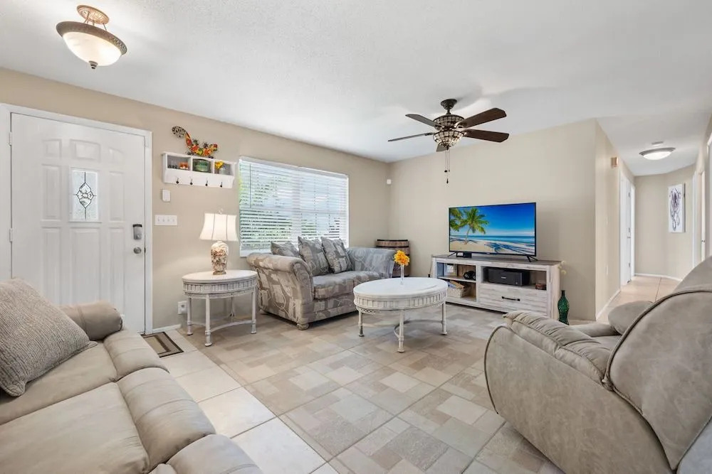 Little Slice by Distinctive Beach Rentals